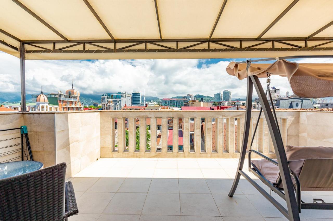 Hotel N16 Batumi Eksteriør bilde