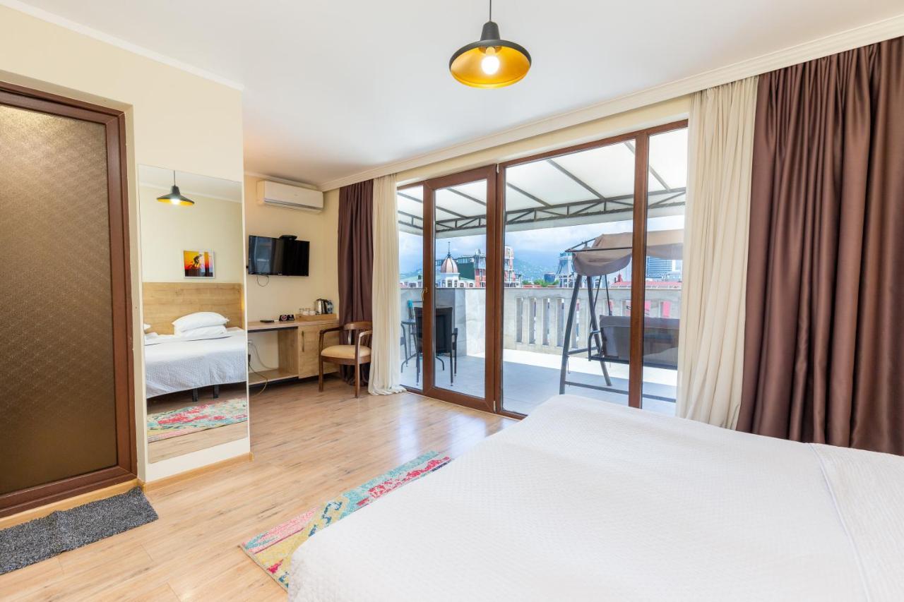 Hotel N16 Batumi Eksteriør bilde