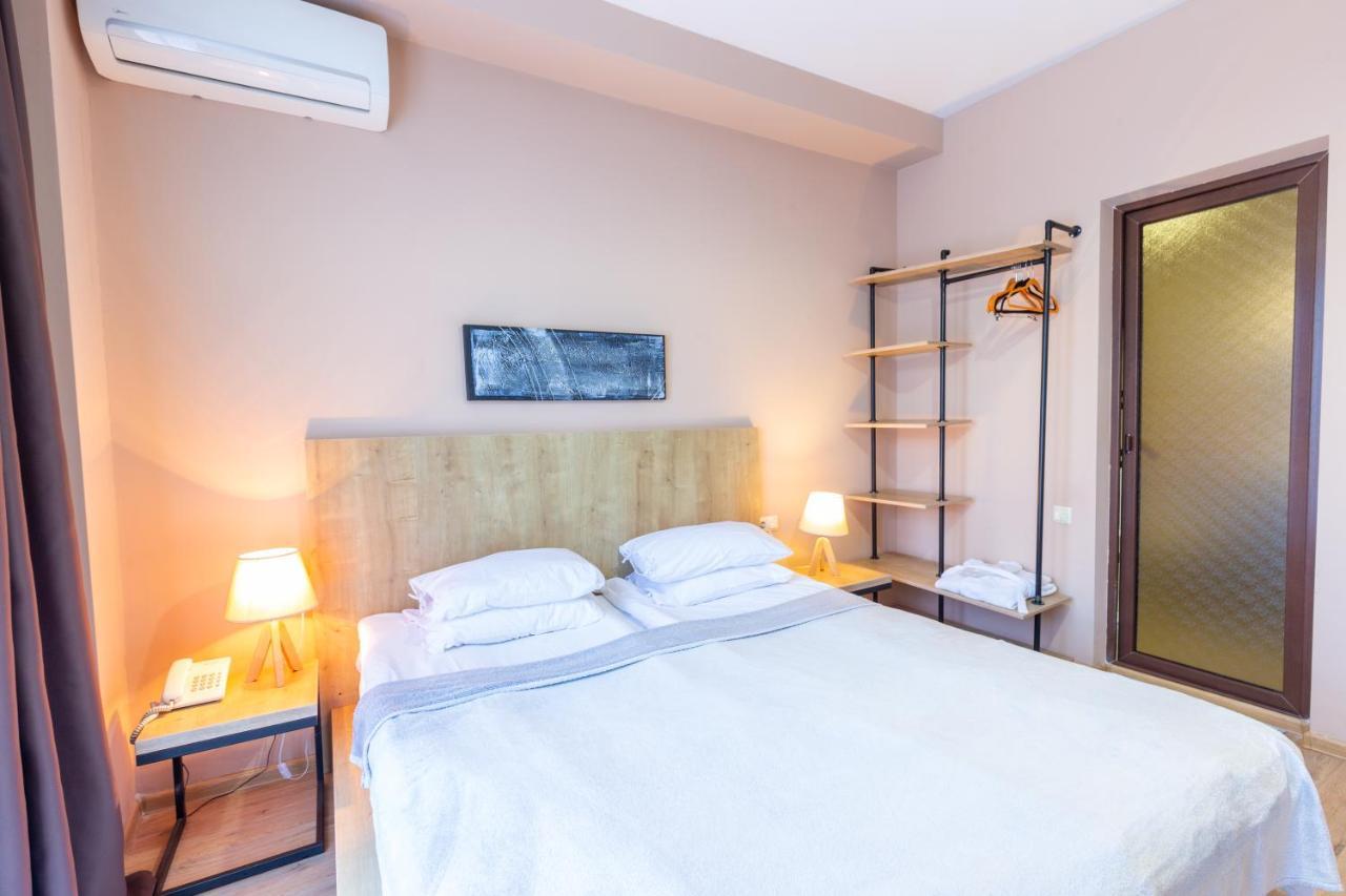 Hotel N16 Batumi Eksteriør bilde
