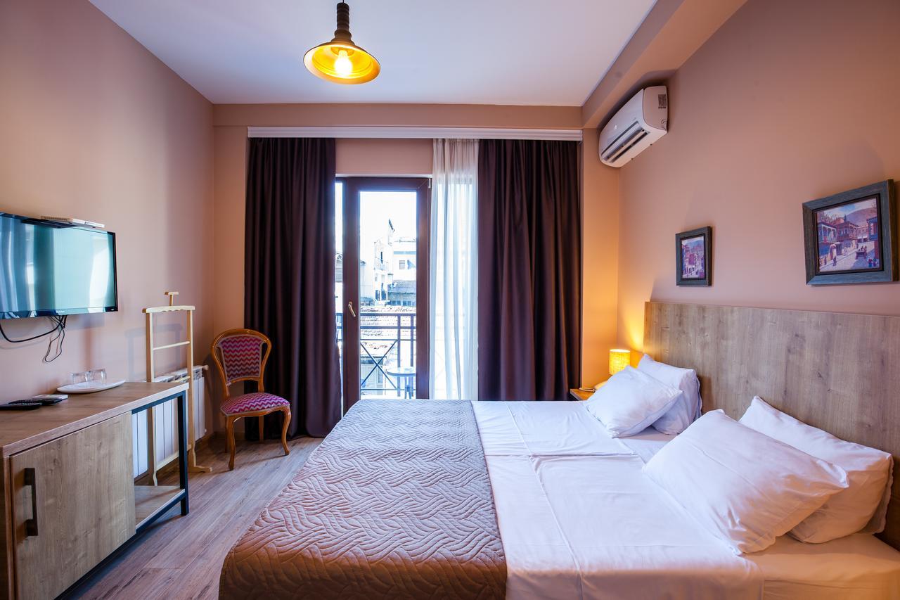 Hotel N16 Batumi Eksteriør bilde