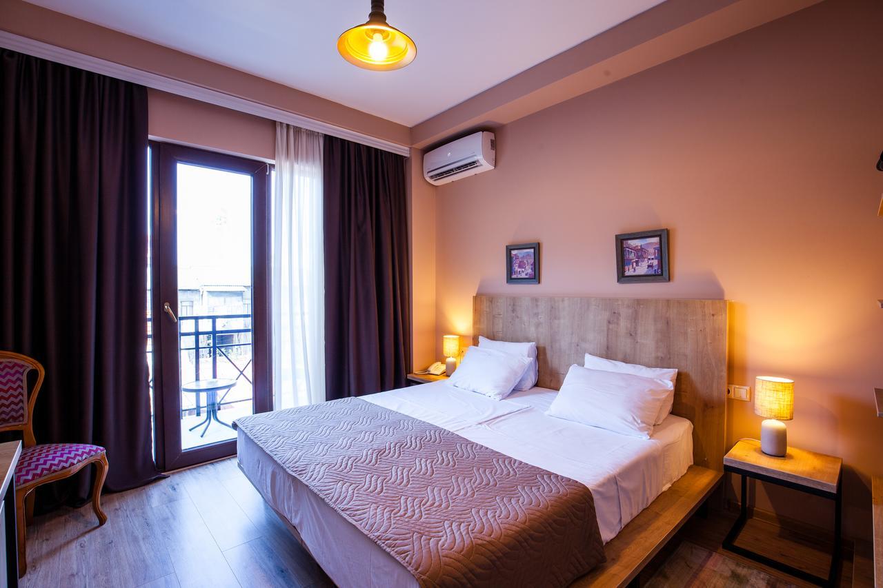 Hotel N16 Batumi Eksteriør bilde