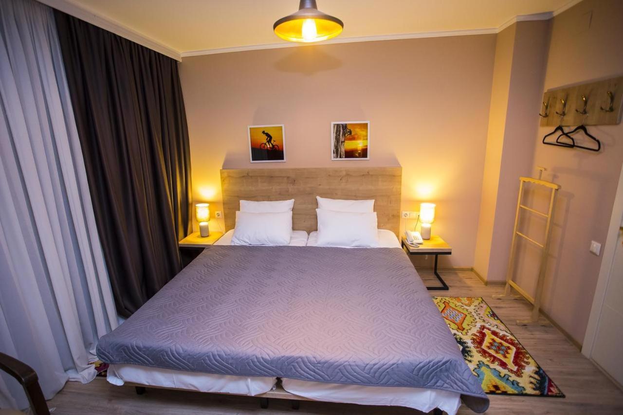 Hotel N16 Batumi Eksteriør bilde