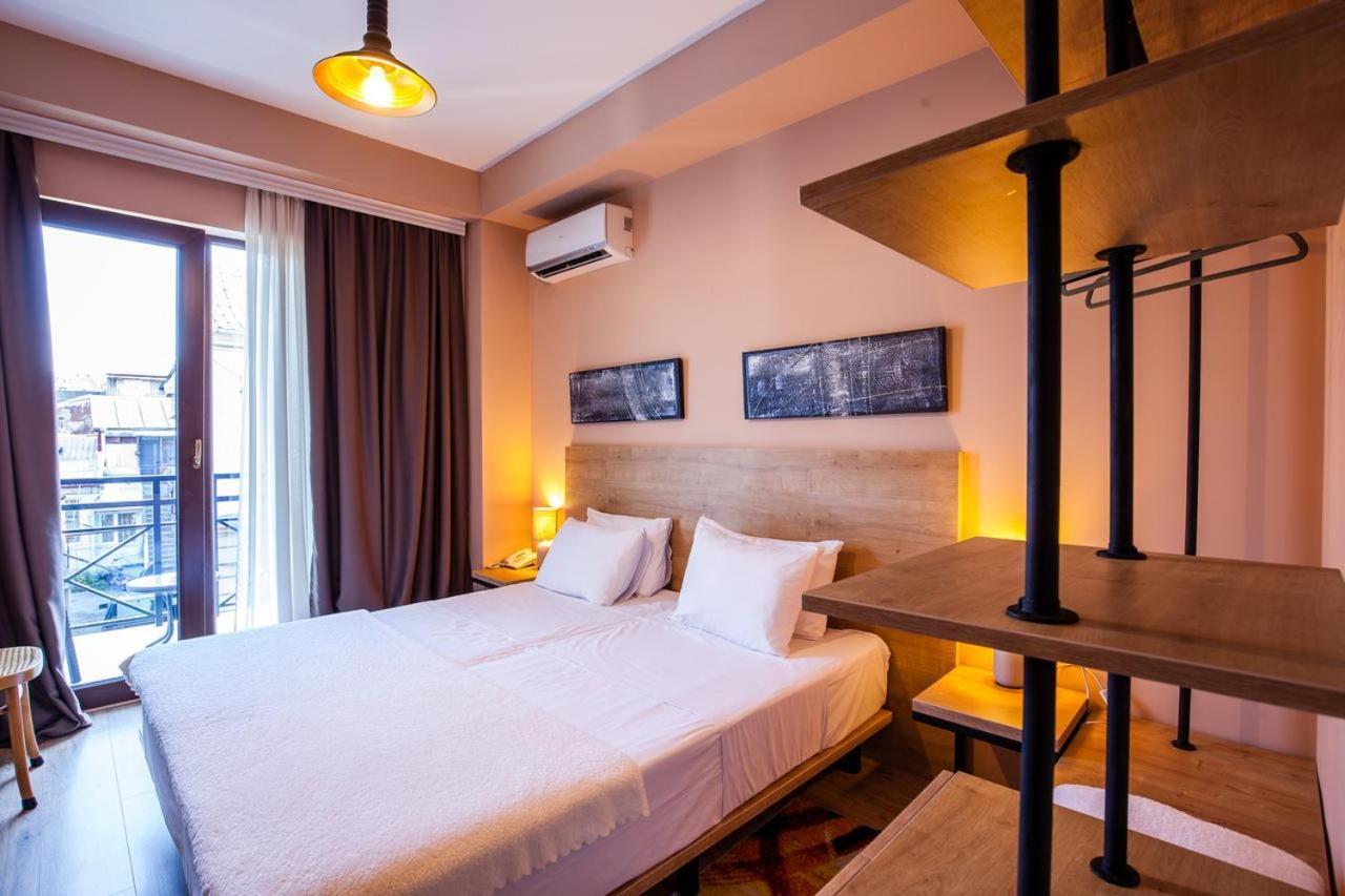Hotel N16 Batumi Eksteriør bilde